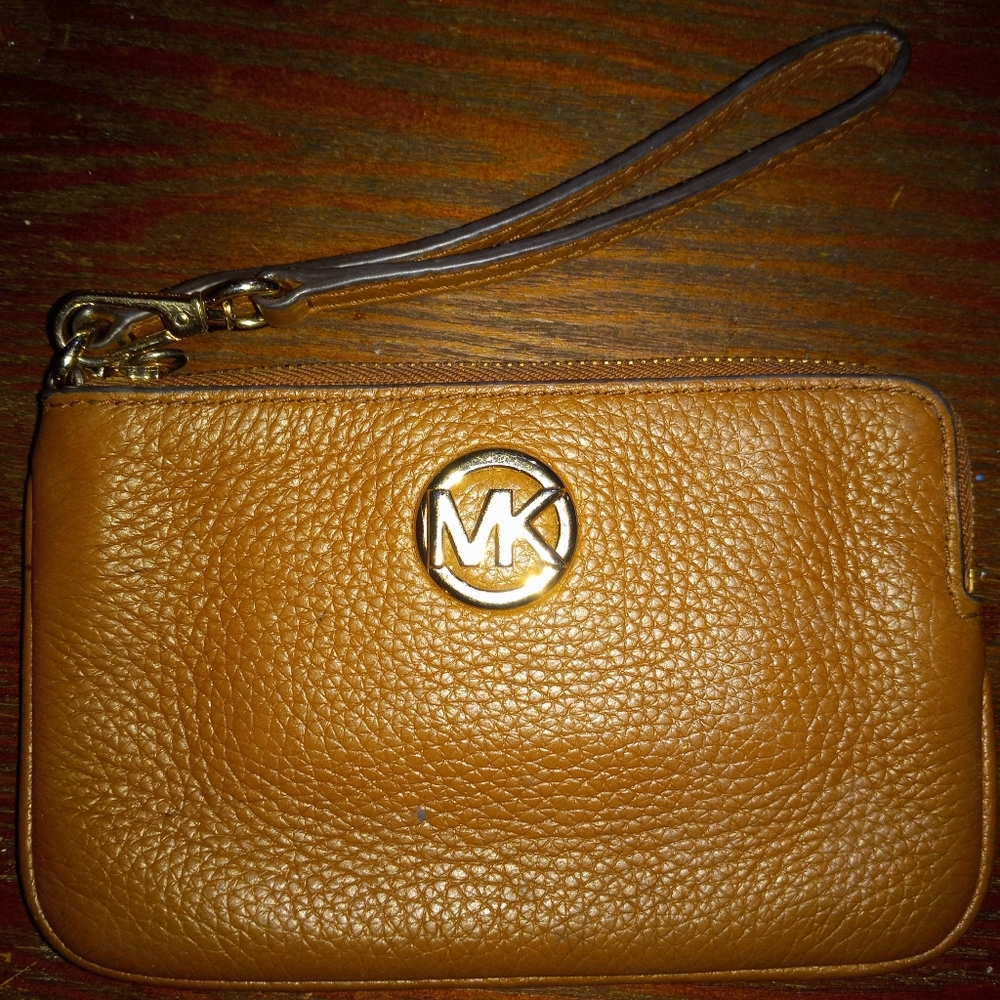 Michael Kors wristlet